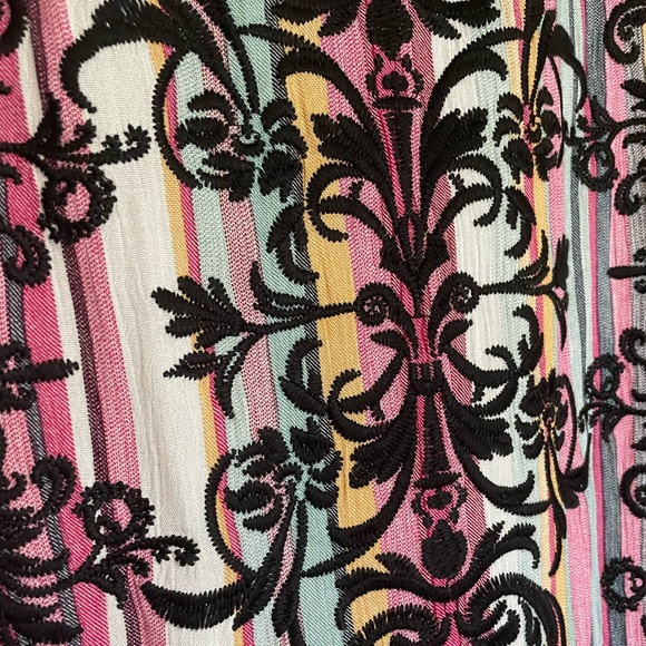 Multi Color Button Up 💜🩵🩷💛 - Picture 3 of 9